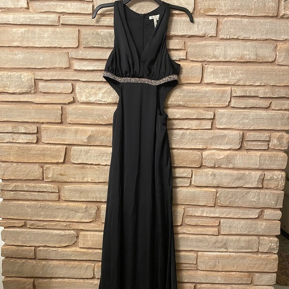BCBGeneration Satin black Beaded Waist Formal Gown Prom Wedding Maxi Dress Sz 10 - Picture 11 of 11